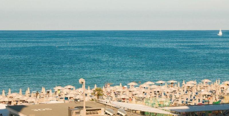 Hotel Caraibi Milano Marittima Ngoại thất bức ảnh