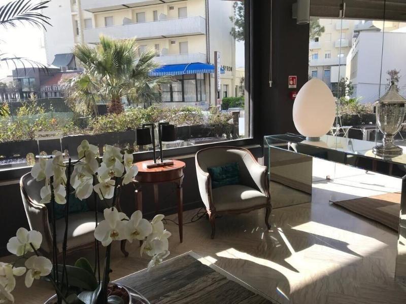 Hotel Caraibi Milano Marittima Ngoại thất bức ảnh