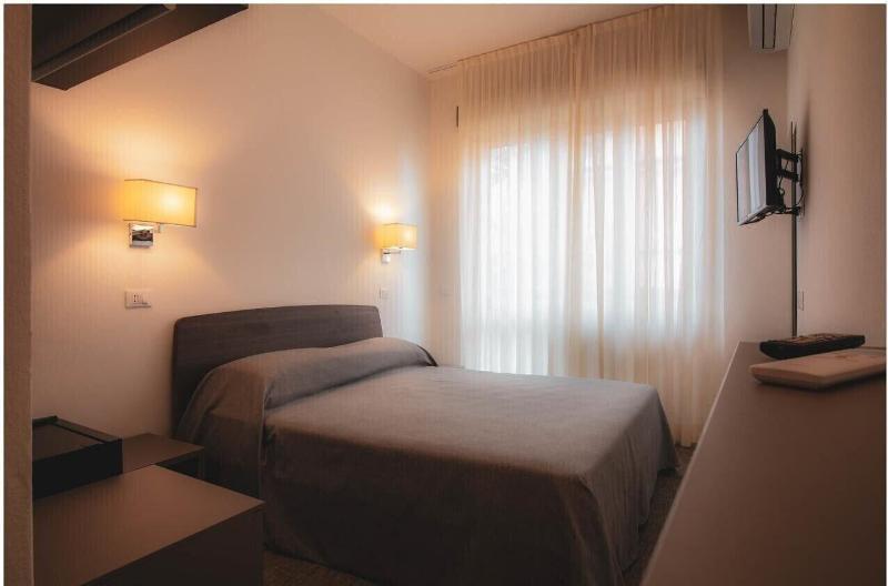 Hotel Caraibi Milano Marittima Ngoại thất bức ảnh