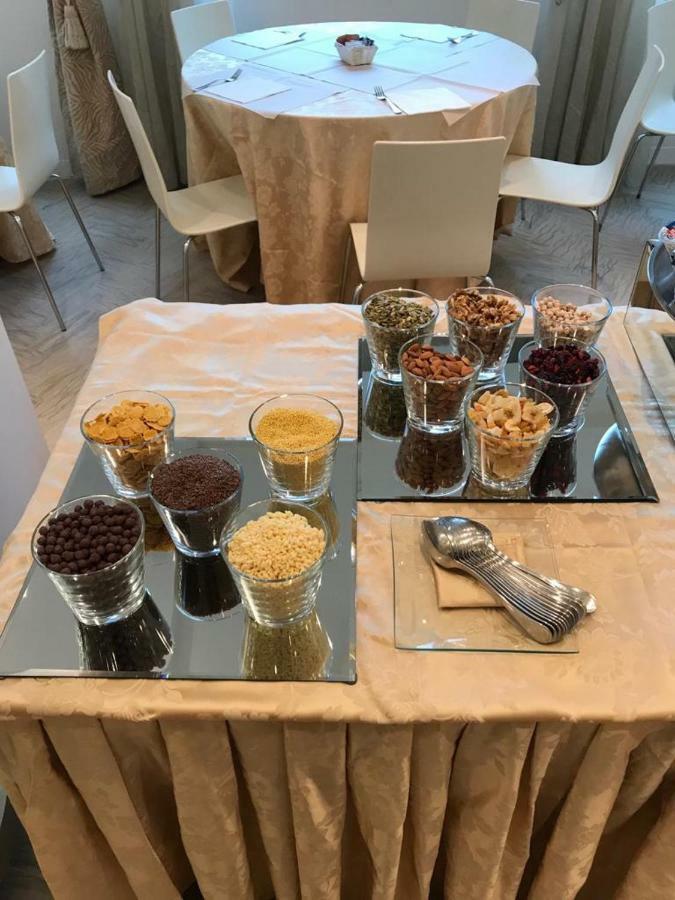 Hotel Caraibi Milano Marittima Ngoại thất bức ảnh