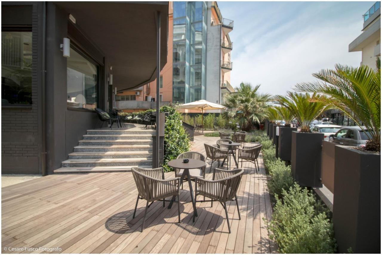 Hotel Caraibi Milano Marittima Ngoại thất bức ảnh