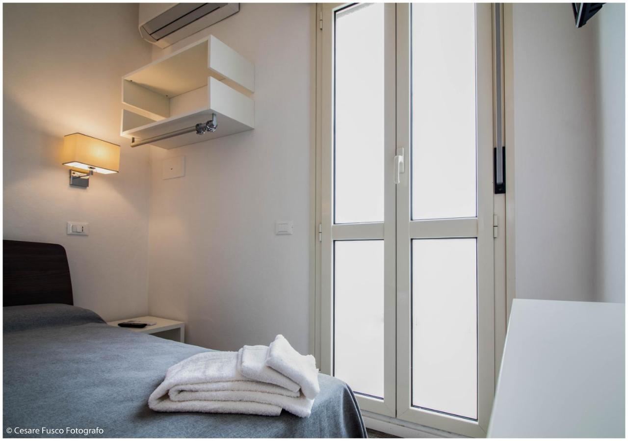 Hotel Caraibi Milano Marittima Ngoại thất bức ảnh
