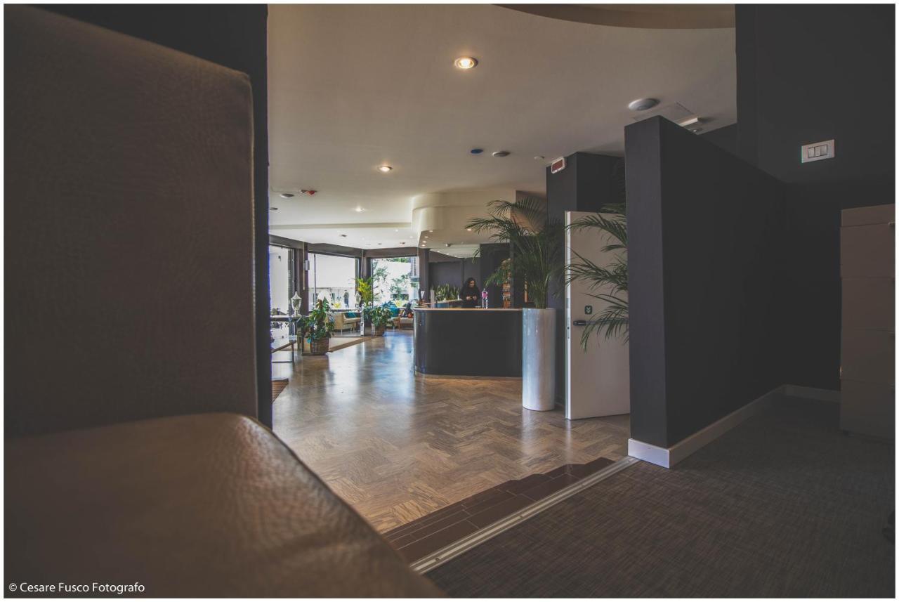 Hotel Caraibi Milano Marittima Ngoại thất bức ảnh